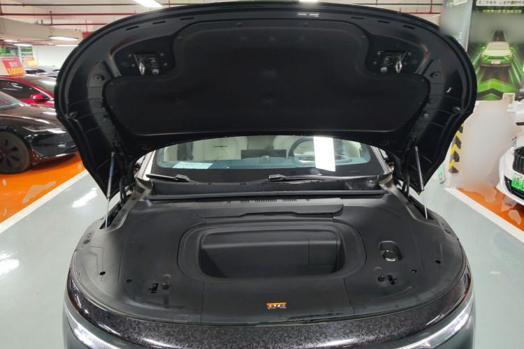 Used Zeekr 007 2024 Four-Wheel Drive Version 75 kWh Engine Bay