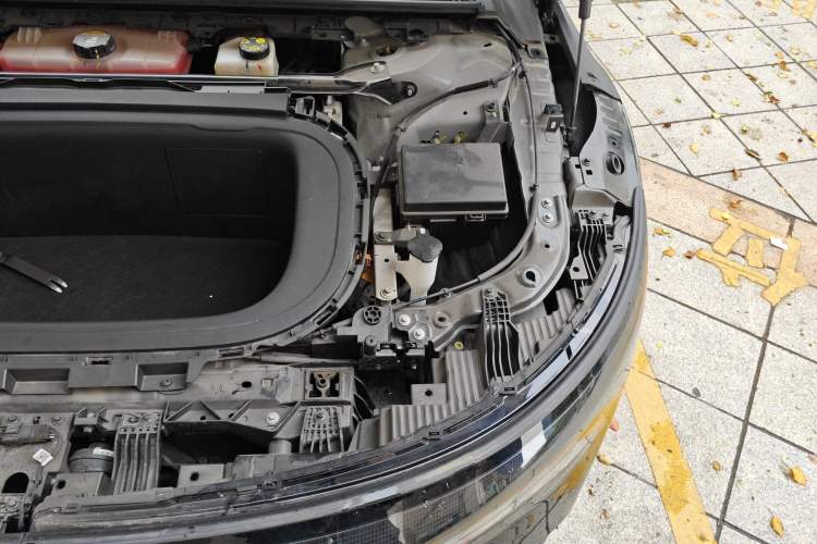 Used Zeekr 007 2024 Rear-Drive Intelligent Driving Version 75 kWh Engine Bay Left