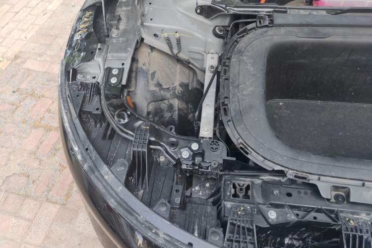 Used Zeekr 007 2024 Rear-Drive Enhanced Version 75 kWh Engine Bay Right
