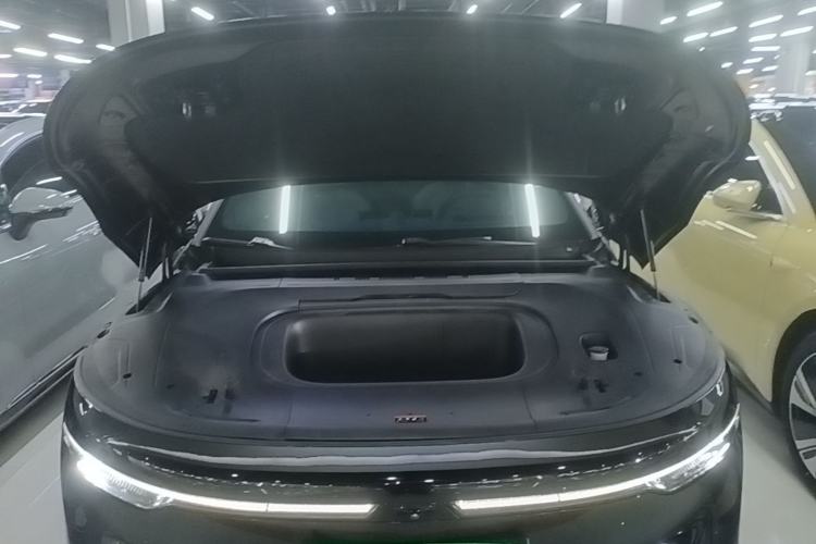 Used Zeekr 007 2024 Rear-Drive Enhanced Version 75 kWh Engine Bay