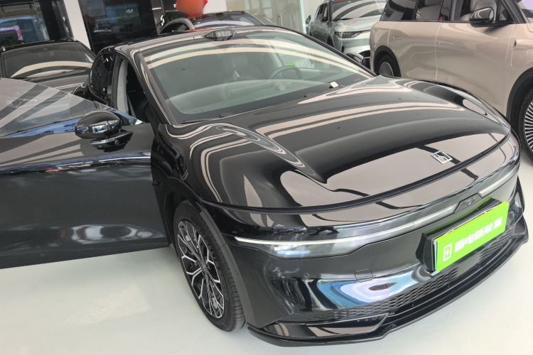 Used Zeekr 007 2024 Rear-Drive Intelligent Driving Version 75 kWh Exterior 1