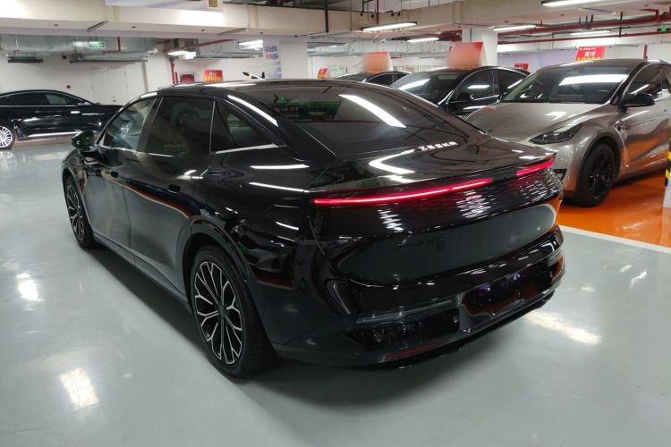 Used Zeekr 007 2024 Four-Wheel Drive Version 75 kWh Exterior 2