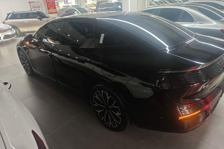 Used Zeekr 007 2024 Rear-Drive Intelligent Driving Version 100 kWh Exterior 2