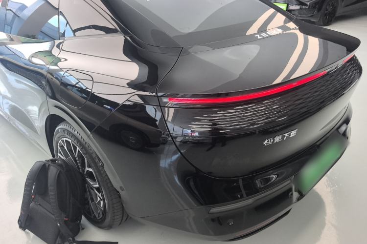 Used Zeekr 007 2024 Rear-Drive Intelligent Driving Version 75 kWh Exterior 2