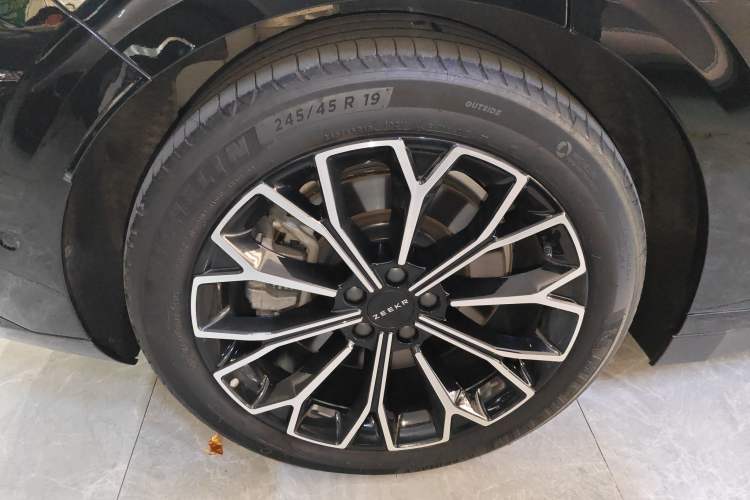 Used Zeekr 007 2024 Four-Wheel Drive Intelligent Driving Version 100 kWh Exterior 3