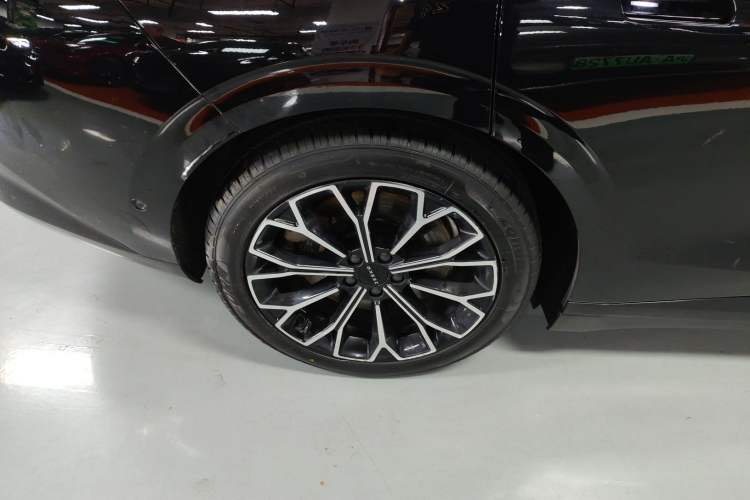Used Zeekr 007 2024 Four-Wheel Drive Version 75 kWh Exterior 5