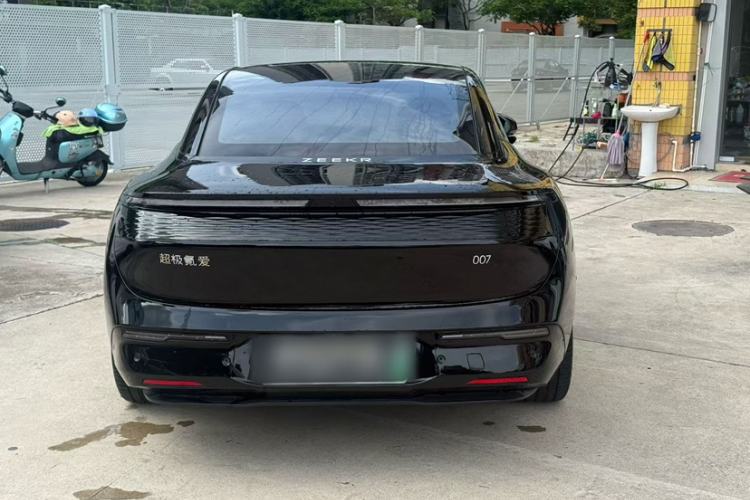 Used Zeekr 007 2024 Rear-Drive Enhanced Version 75 kWh Exterior 5