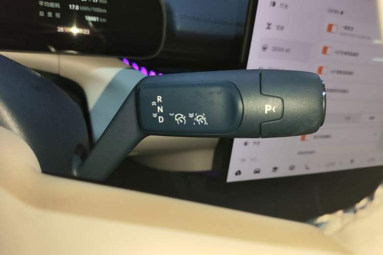Used Zeekr 007 2024 Rear-Drive Intelligent Driving Version 100 kWh Gear Lever
