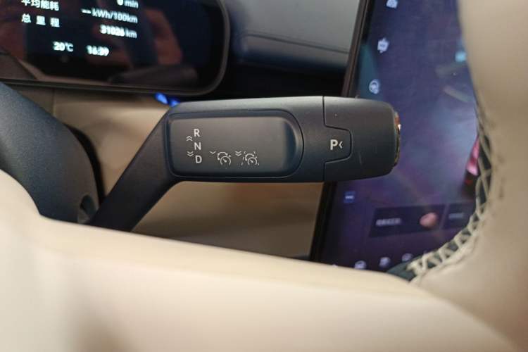 Used Zeekr 007 2024 Rear-Drive Intelligent Driving Version 75 kWh Gear Lever
