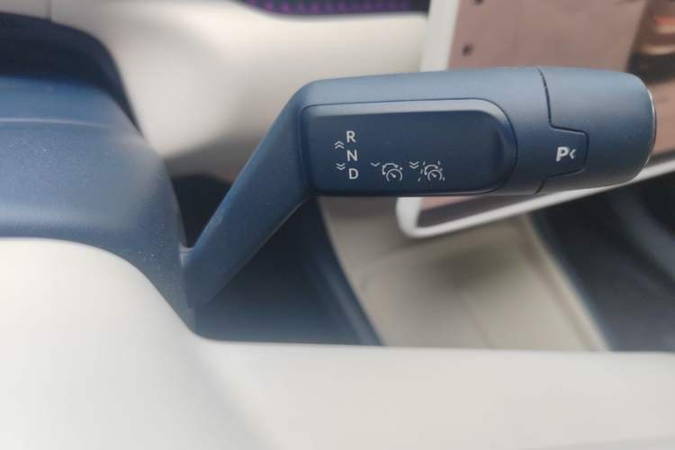 Used Zeekr 007 2024 Rear-Drive Enhanced Version 75 kWh Gear Lever