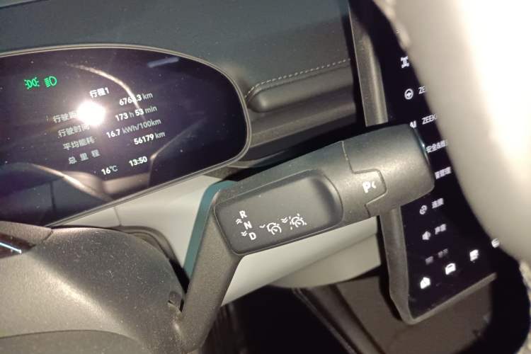 Used Zeekr 007 2024 Rear-Drive Intelligent Driving Version 75 kWh Gear Lever