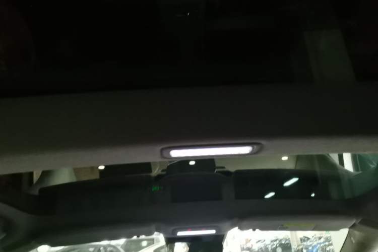 Used Zeekr 007 2024 Four-Wheel Drive Version 75 kWh Headliner