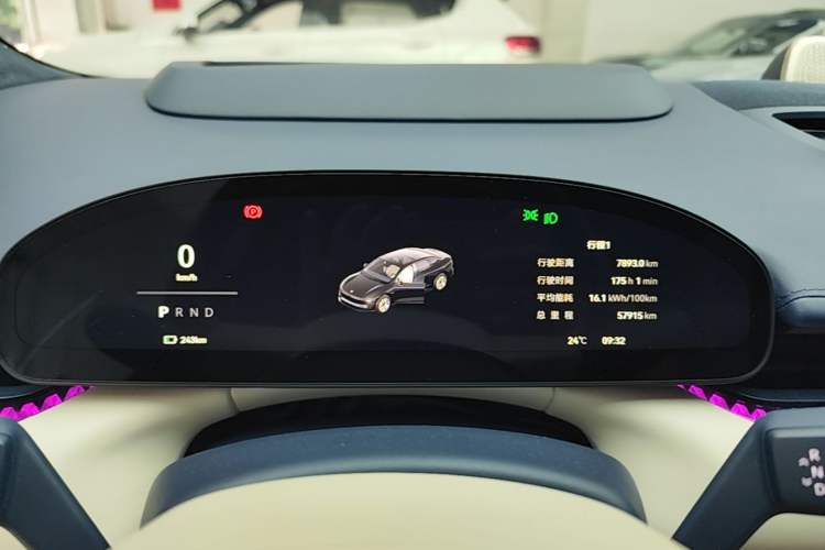 Used Zeekr 007 2024 Rear-Drive Enhanced Version 100 kWh Instrument Cluster