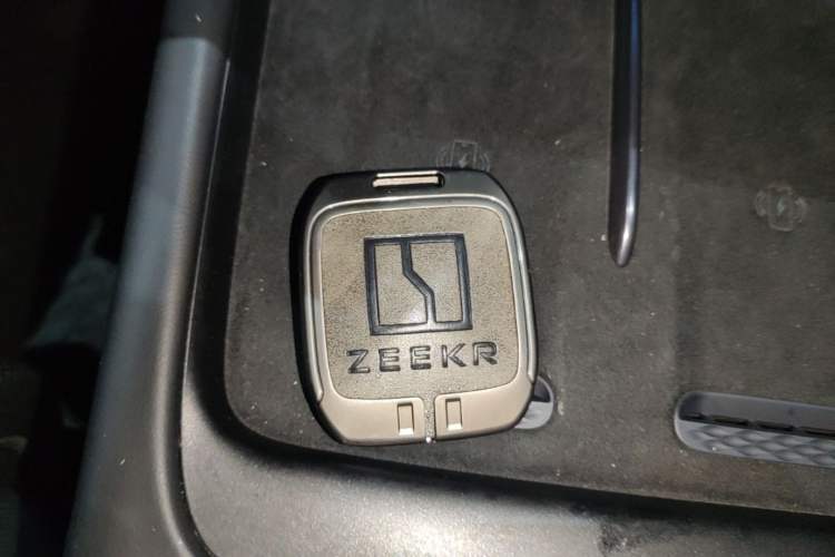 Used Zeekr 007 2024 Four-Wheel Drive Intelligent Driving Version 100 kWh Interior 1
