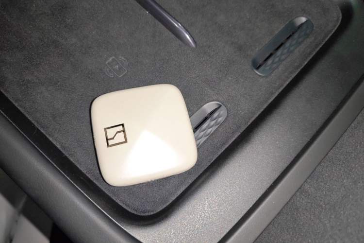 Used Zeekr 007 2024 Rear-Drive Enhanced Version 75 kWh Interior 1