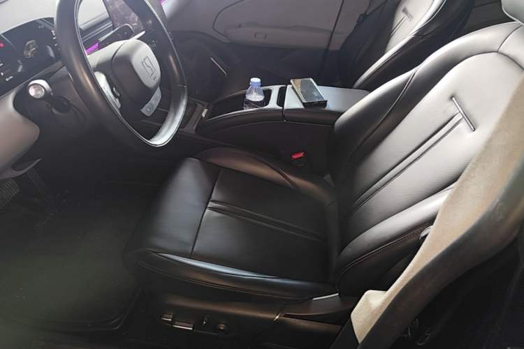 Used Zeekr 007 2024 Four-Wheel Drive Version 75 kWh Left Front Seat