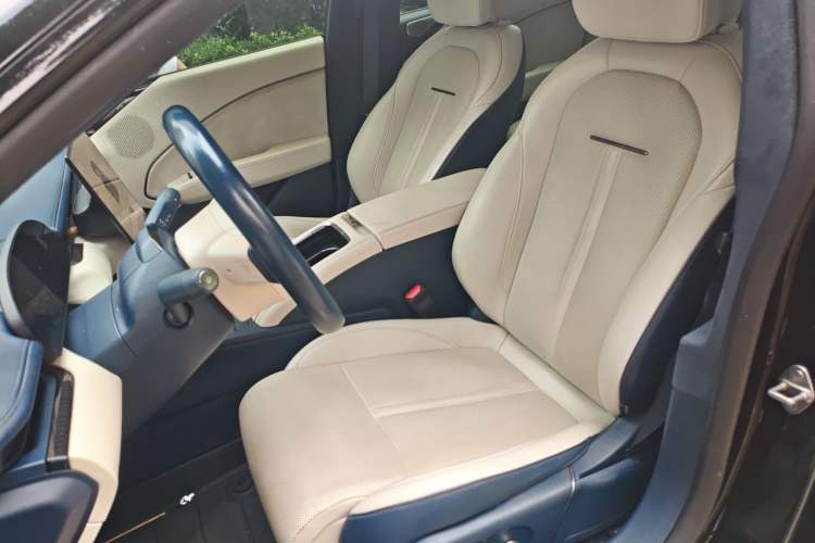 Used Zeekr 007 2024 Rear-Drive Intelligent Driving Version 75 kWh Left Front Seat