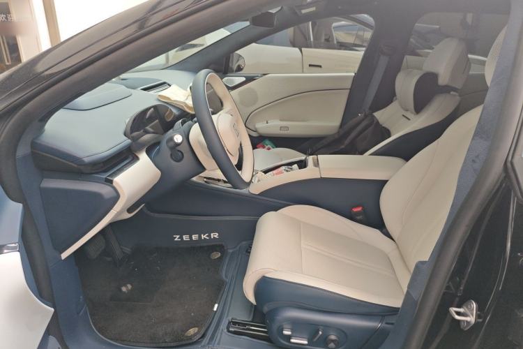 Used Zeekr 007 2024 Rear-Drive Intelligent Driving Version 75 kWh Left Front Seat