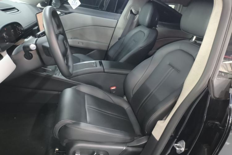 Used Zeekr 007 2024 Rear-Drive Enhanced Version 75 kWh Left Front Seat