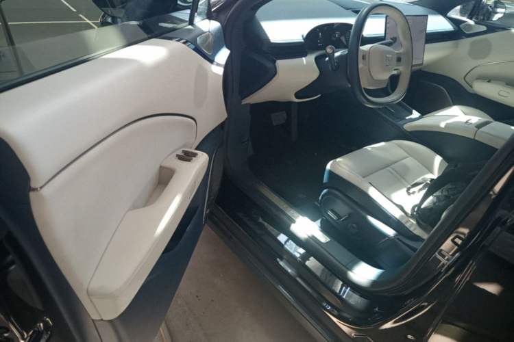 Used Zeekr 007 2024 Rear-Drive Version 75 kWh Left Front Seat