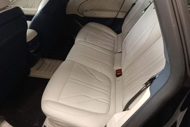 Used Zeekr 007 2024 Four-Wheel Drive Intelligent Driving Version 75 kWh Left Rear Seat
