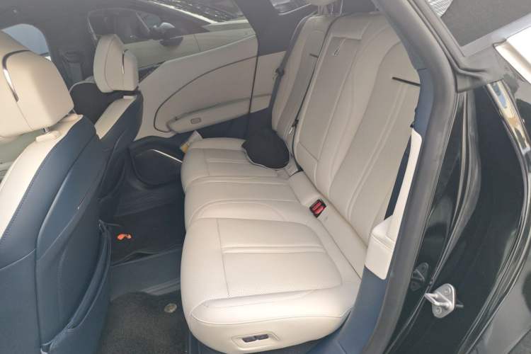 Used Zeekr 007 2024 Rear-Drive Intelligent Driving Version 75 kWh Left Rear Seat