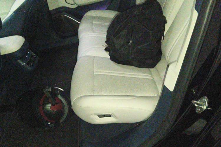 Used Zeekr 007 2024 Rear-Drive Intelligent Driving Version 75 kWh Left Rear Seat
