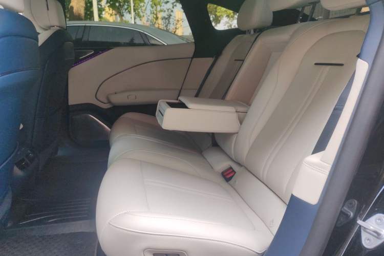Used Zeekr 007 2024 Rear-Drive Enhanced Version 75 kWh Left Rear Seat