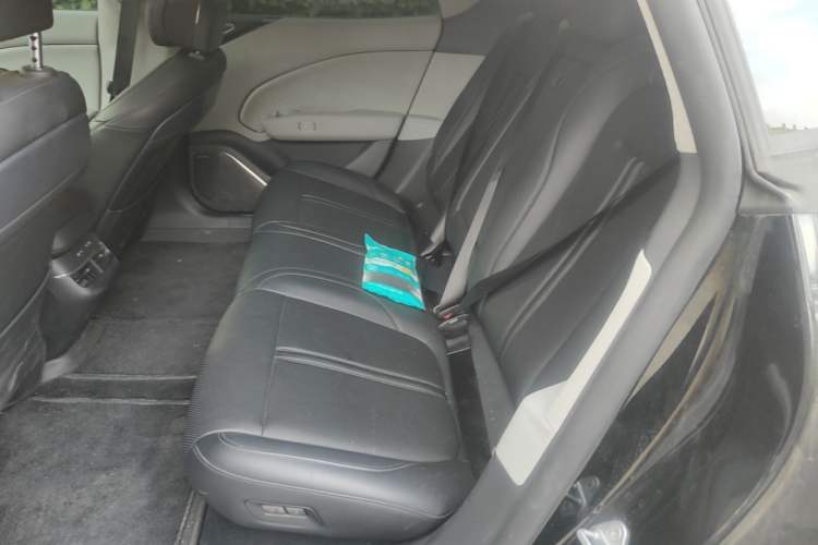 Used Zeekr 007 2024 Rear-Drive Enhanced Version 75 kWh Left Rear Seat