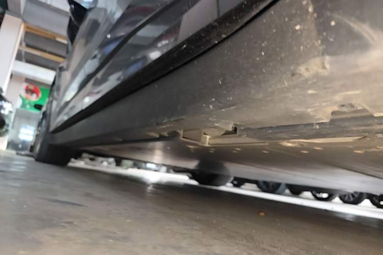 Used Zeekr 007 2024 Four-Wheel Drive Version 75 kWh Left Side Sill