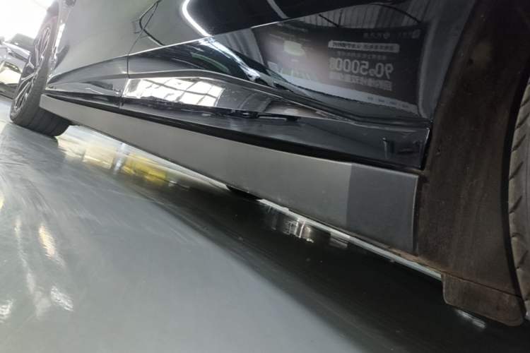 Used Zeekr 007 2024 Rear-Drive Enhanced Version 75 kWh Left Side Sill