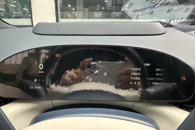 Used Zeekr 007 2024 Rear-Drive Enhanced Version 75 kWh Odometer Close Up