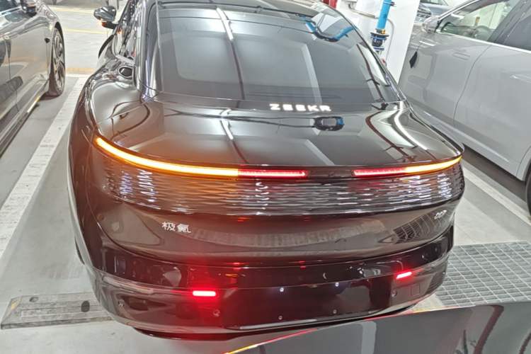 Used Zeekr 007 2024 Rear-Drive Intelligent Driving Version 75 kWh Rear
