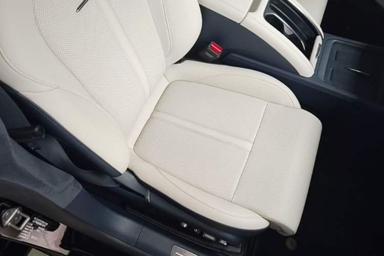 Used Zeekr 007 2024 Rear-Drive Intelligent Driving Version 75 kWh Right Front Seat