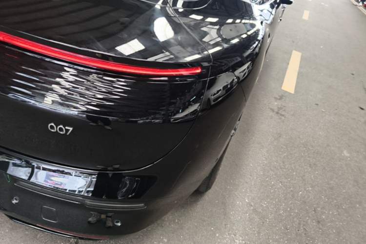 Used Zeekr 007 2024 Four-Wheel Drive Intelligent Driving Version 75 kWh Right Rear Taillight