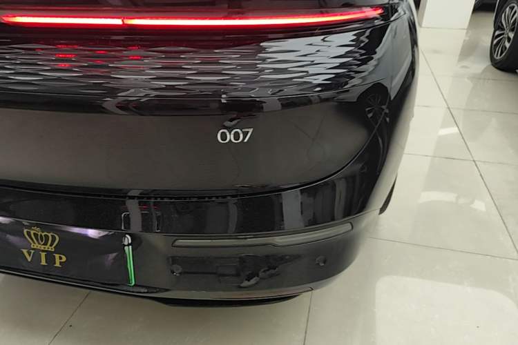 Used Zeekr 007 2024 Rear-Drive Enhanced Version 100 kWh Right Rear Taillight