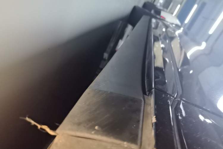 Used Zeekr 007 2024 Rear-Drive Enhanced Version 75 kWh Right Side Sill