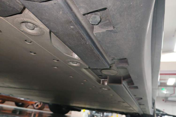 Used Zeekr 007 2024 Four-Wheel Drive Version 75 kWh Right Side Sill