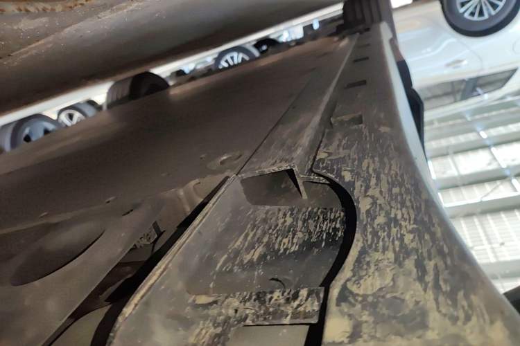 Used Zeekr 007 2024 Rear-Drive Version 75 kWh Right Side Sill