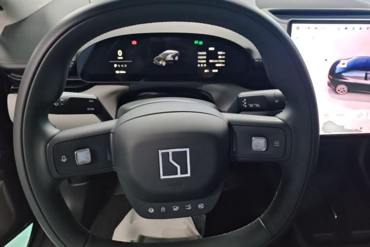 Used Zeekr 007 2024 Rear-Drive Enhanced Version 75 kWh Steering Wheel