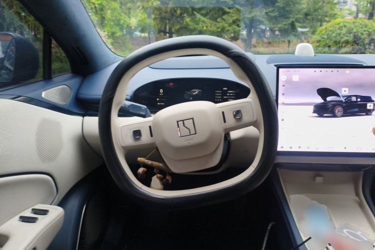 Used Zeekr 007 2024 Rear-Drive Enhanced Version 100 kWh Steering Wheel