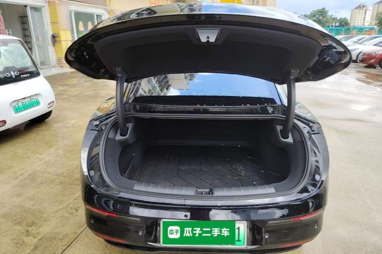 Used Zeekr 007 2024 Rear-Drive Enhanced Version 75 kWh Trunk