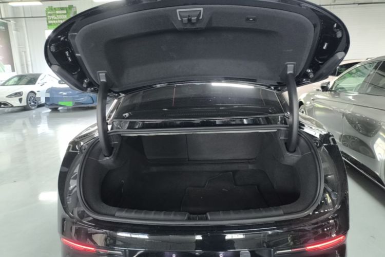 Used Zeekr 007 2024 Rear-Drive Enhanced Version 75 kWh Trunk
