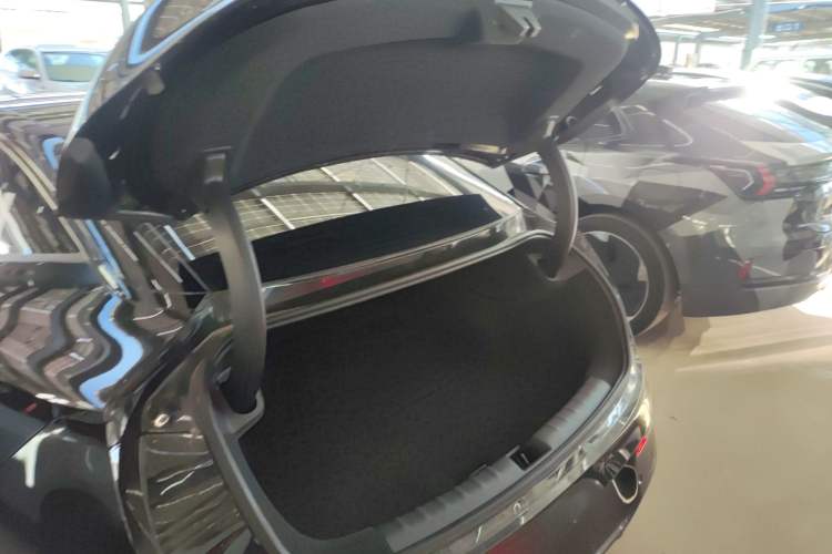 Used Zeekr 007 2024 Rear-Drive Version 75 kWh Trunk