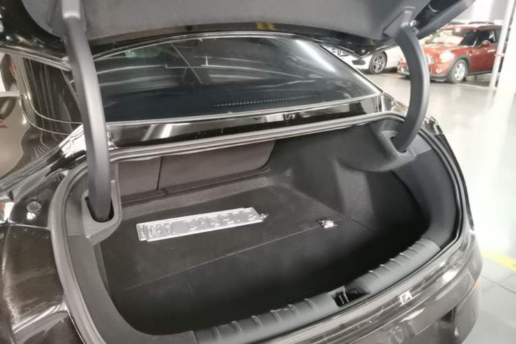 Used Zeekr 007 2024 Four-Wheel Drive Version 75 kWh Trunk