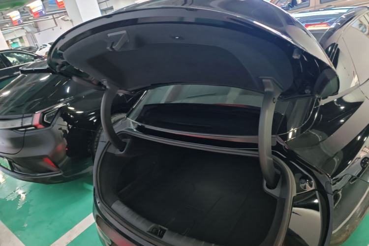 Used Zeekr 007 2024 Rear-Drive Enhanced Version 75 kWh Trunk