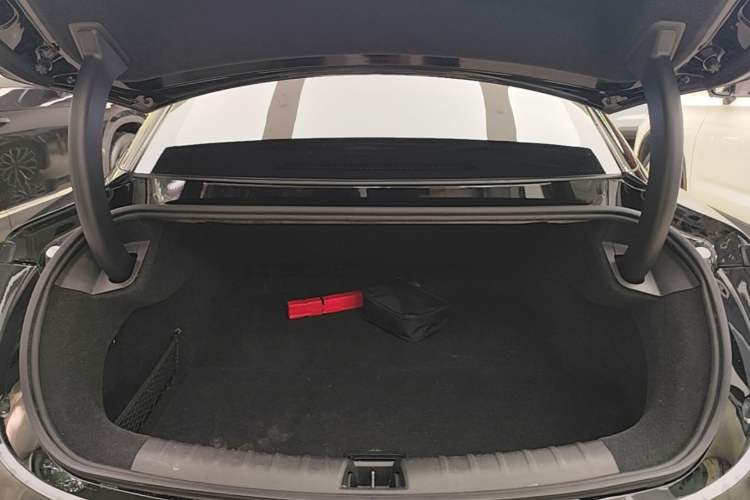 Used Zeekr 007 2024 Rear-Drive Enhanced Version 100 kWh Trunk