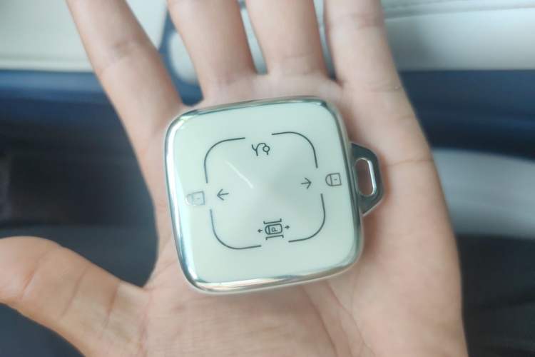 Used Zeekr 007 2024 Rear-Drive Enhanced Version 75 kWh Vehicle Key