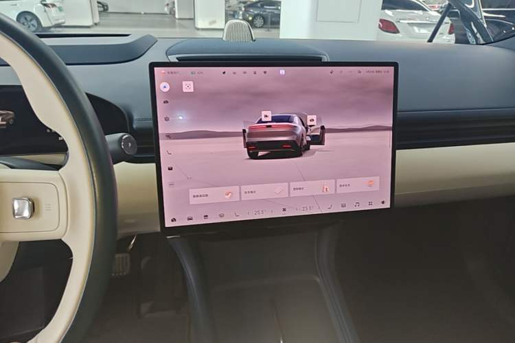 Used Zeekr 007 2024 Rear-Drive Enhanced Version 75 kWh Audio And AC Panel
