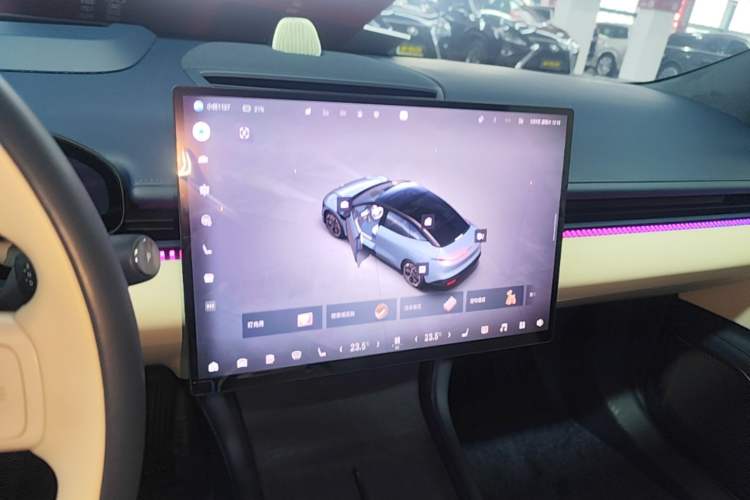Used Zeekr 007 2024 Rear-Drive Enhanced Version 75 kWh Audio And AC Panel